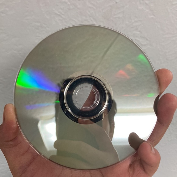 Cobra Kai Season 4 Complete Season - Picture 9 of 12